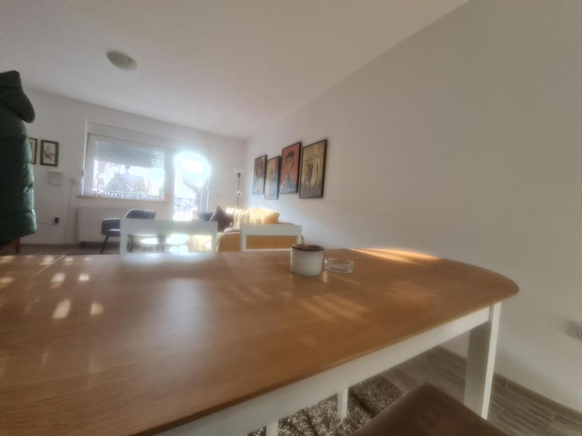 Apartman Karibo Sombor Buitenkant foto